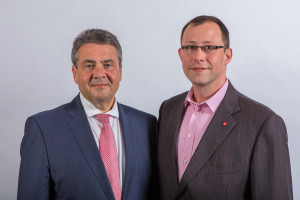 Bundesminister Sigmar Gabriel mit Pascal Lechler (Bild: Copyright by Christian Kiel)